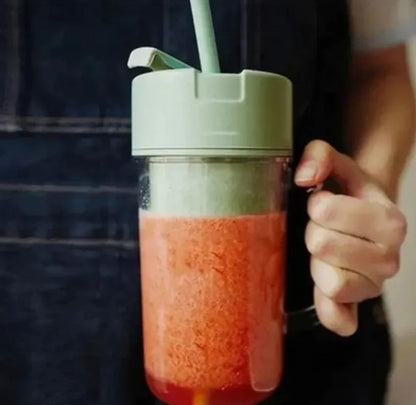 Professional Mini Juicer | Portable Blender & Smoothie Maker | Built-In Straw