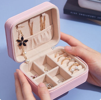 Portable Jewelry Storage Box | Leather Organizer | Travel Case | Multipurpose Gift Box for Jewellery & Hair Accessories